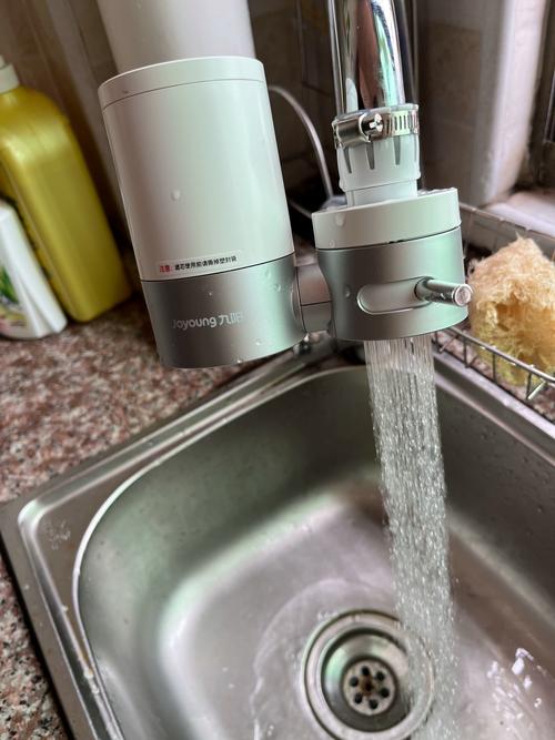 九阳净水器水龙头过滤器——厨房直饮超滤净化，让自来水焕然新生